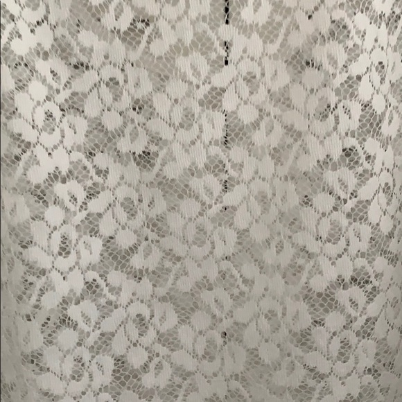 Lace tank top - Picture 3 of 3